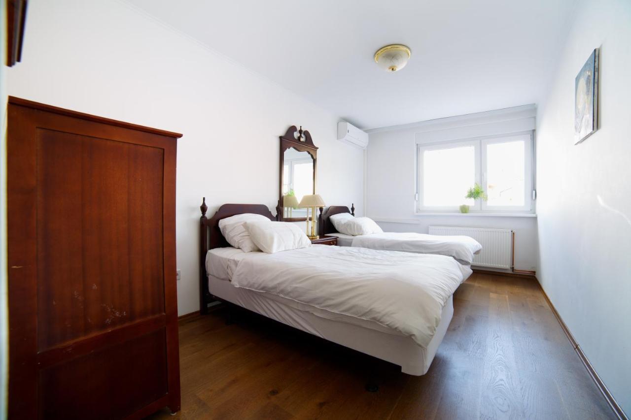 Old Town Scharajevo - Free Parking Apartman Szarajevó Kültér fotó